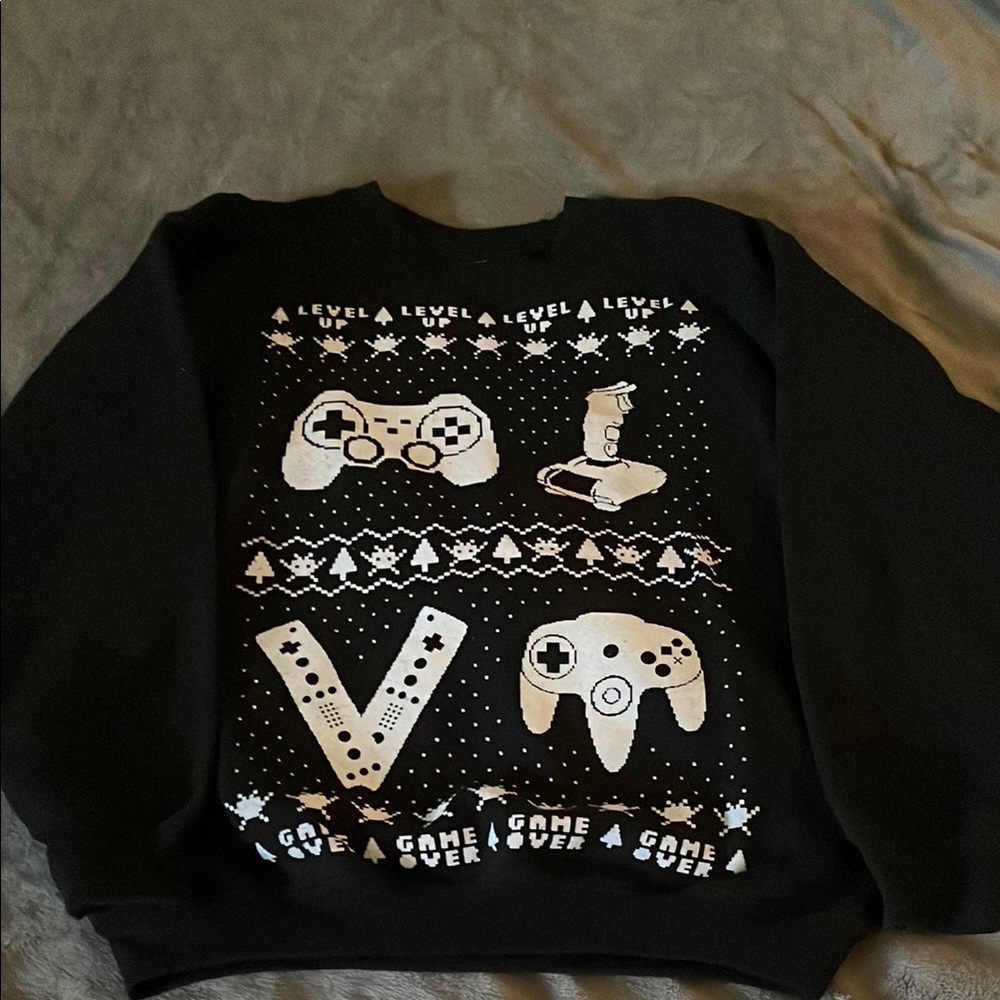 Gildan Black Gaming Sweatshirt